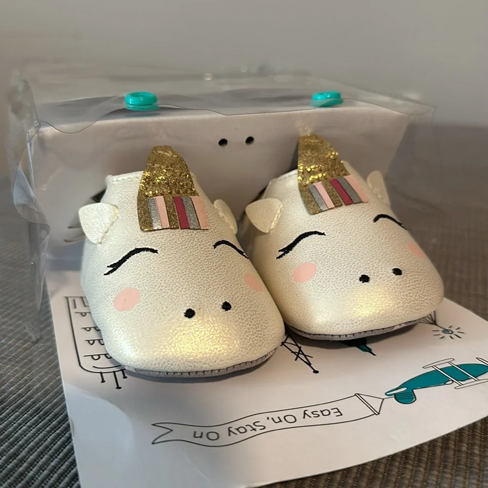 Ro + Me by ROBEEZ Infant Soft Sole Shoes Size 0-6 Months Unicorn